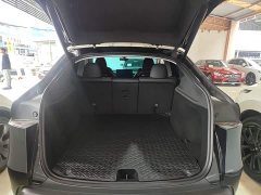Tesla Model Y Rear-Wheel Drive - ფოტო 18