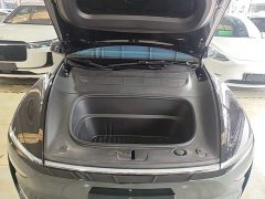 Tesla Model Y Rear-Wheel Drive - ფოტო 19