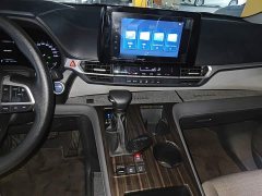 Toyota Sienna 2.5L Hybrid Comfort Edition - ფოტო 9