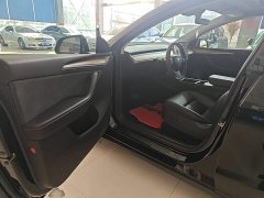 Tesla Model Y Standard Range RWD - ფოტო 15