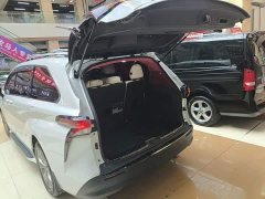 Toyota Sienna 2.5L Hybrid Comfort Edition - ფოტო 18