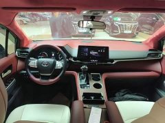 Toyota Sienna 2.5L Hybrid Comfort Edition - ფოტო 9