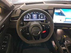 Lynk & Co 03 2.0T Diesel Automatic Cyan Custom Edition Performance Package - ფოტო 10