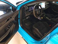 Lynk & Co 03 2.0T Diesel Automatic Cyan Custom Edition Performance Package - ფოტო 15
