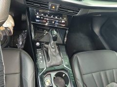 Volkswagen Passat Outstanding Edition 380TSI Dragon Ascendant Version - ფოტო 13