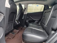 Tesla Model Y Rear-Wheel Drive - ფოტო 16