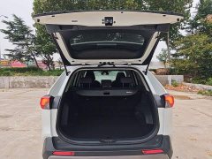 Toyota RAV4 2.0L CVT FWD Style Edition - ფოტო 18