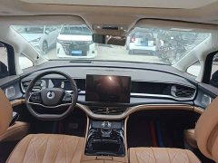 Denza D9 DM-i 980 Four-Wheel Drive Flagship - ფოტო 9