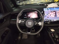 Zeekr 009 Six-Seat Executive AWD 108kWh - ფოტო 2