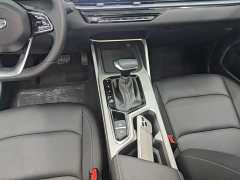 Geely Emgrand 4 Million Commemorative Edition 1.5L CVT Excellence - ფოტო 13