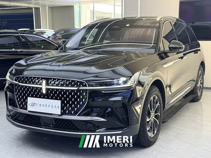 Lincoln Nautilus 2.0T AWDDeluxe Edition