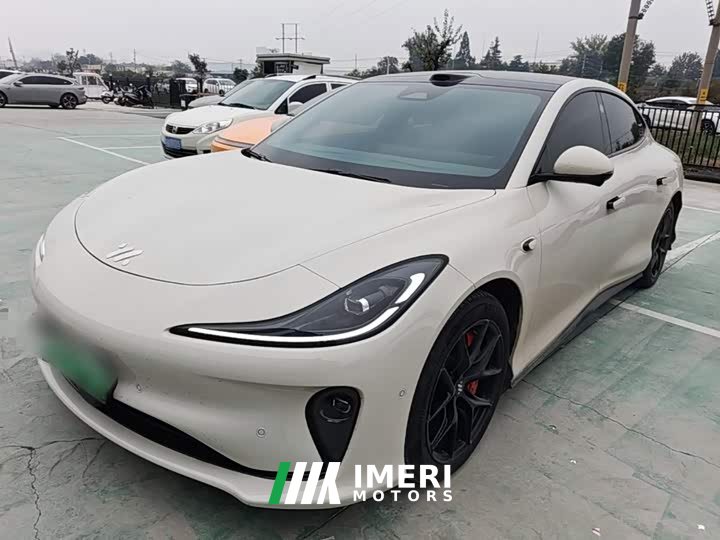 IM Motors Zhiji L6 Max - ავტომობილი ჩინეთიდან