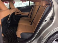Lexus ES 200 Excellence Edition - фото 16