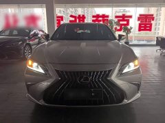 Lexus ES 200 Excellence Edition - фото 2
