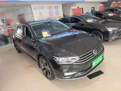 Volkswagen Magotan 330TSI DSG Luxury - ფოტო 3