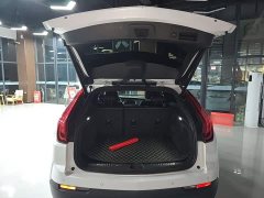 Cadillac XT4 28T FWD Luxury - ფოტო 18