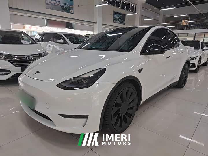 Tesla Model Y Performance All-Wheel Drive