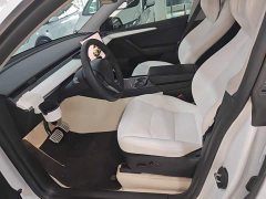 Tesla Model Y Performance All-Wheel Drive - ფოტო 14