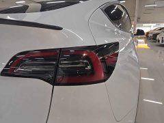 Tesla Model Y Performance All-Wheel Drive - ფოტო 7