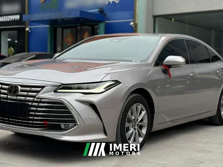 Toyota Camry 2.0L Base - ავტომობილი ჩინეთიდან