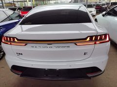 BYD Han EV Standard Range Luxury - фото 5
