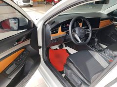 Volkswagen Bora 200TSI DSG Comfort Edition - ფოტო 15