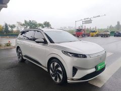 Dongfeng eπ008 210Ultra Extended Range 5-Seater - photo 3