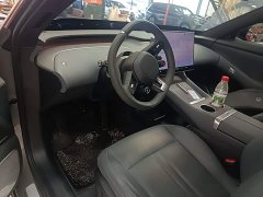 Xiaomi YU7 Rear-Wheel Drive Long-Range Edition - ფოტო 9