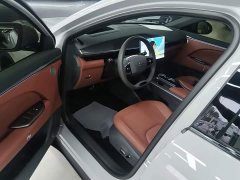 BAIC ARCFOX Alpha T5 Extended Range 1215 Yuan Jing Zhi Xing Version - ფოტო 15