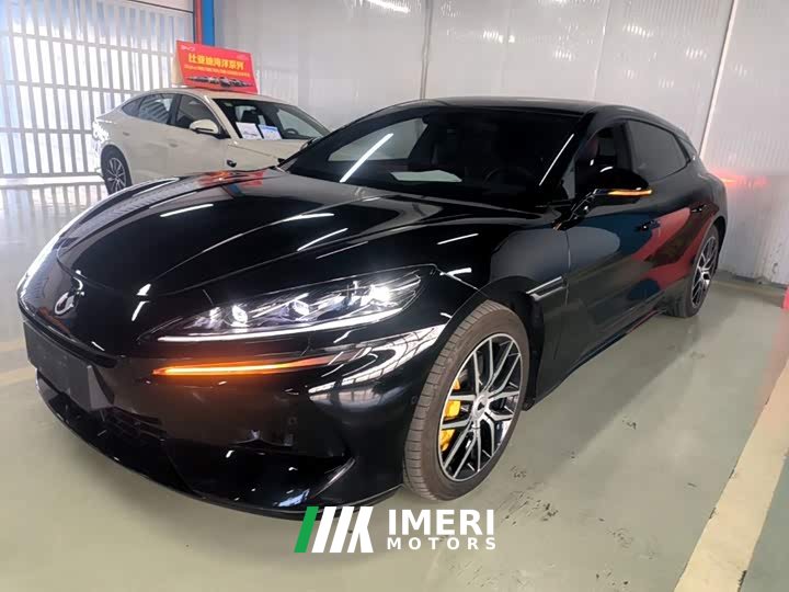 Denza Z9GT 1100 AWD Max Edition