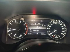 Nissan Qashqai 1.3T CVT Luxury Edition - ფოტო 11