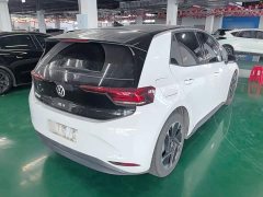 Volkswagen ID.3 Outstanding Edition - ფოტო 6
