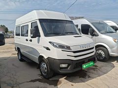 Iveco Daily 2.5T A35M1 Short Wheelbase Mid-Roof Dual Rear Wheels Side Sliding Door 5-9 Seater - ფოტო 3