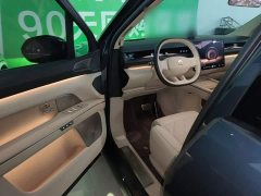 NIO ES8 Six-Seat Executive Signature Edition - ფოტო 14