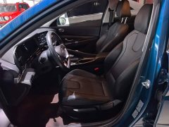Hyundai Elantra 1.5L CVT GLX Elite - ფოტო 14
