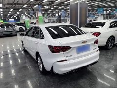 Chevrolet Cruze 1.5L Dual-Clutch Deluxe Edition - ფოტო 4