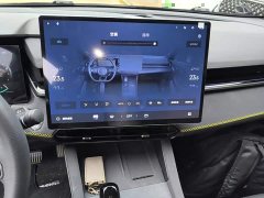 Lynk & Co 03 1.5T DCT Halo - ფოტო 12