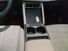 BYD Yuan UP Smart Drive 401KM Leading Edition - ფოტო 13
