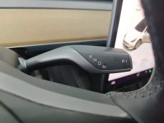 Tesla Model Y Standard Range RWD - ფოტო 13