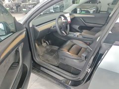 Tesla Model Y Standard Range RWD - ფოტო 15