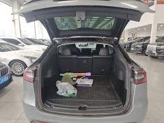 Tesla Model Y Standard Range RWD - ფოტო 18