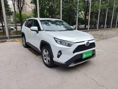 Toyota RAV4 2.0L CVT FWD Fashion Edition - ფოტო 3