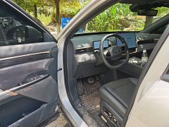 Dongfeng eπ008 210Max Extended Range 6-Seater - ფოტო 13