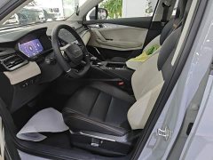 Lynk & Co 06 EM-P PHEV 84KM Range Pro - ფოტო 14