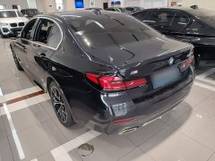 BMW 5 Series 530Li Luxury M Sport Package - ფოტო 4