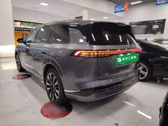 BMW eπ008 Six-Seat Pure Electric Family Comfort Edition - ფოტო 4