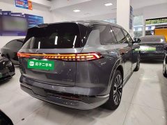 BMW eπ008 Six-Seat Pure Electric Family Comfort Edition - ფოტო 6