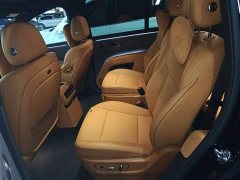 Li Auto i8 Standard Edition - ფოტო 16