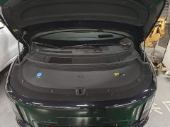 Li Auto i8 Standard Edition - ფოტო 19