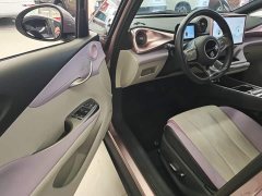 BYD Dolphin 420km Fashion Edition - ფოტო 15